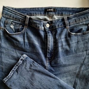 DKNY classic high rise blue jeans